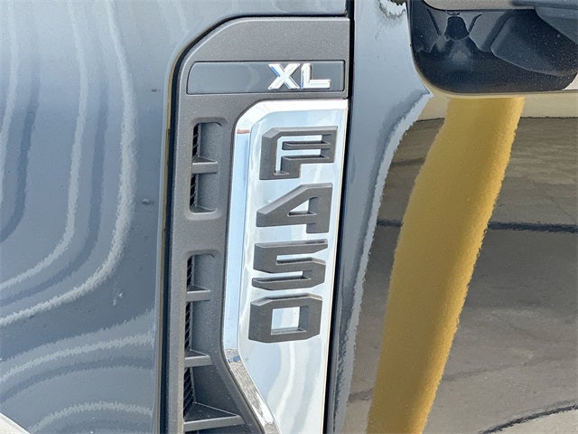 2026 Ford Super Duty F-450 DRW XL