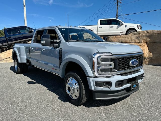 2026 Ford Super Duty F-450 DRW Platinum DRW