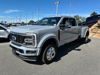 2026 Ford Super Duty F-450 DRW Platinum DRW