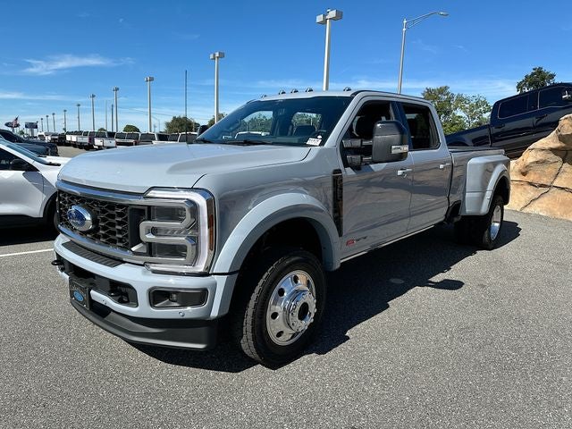 2026 Ford Super Duty F-450 DRW Platinum DRW