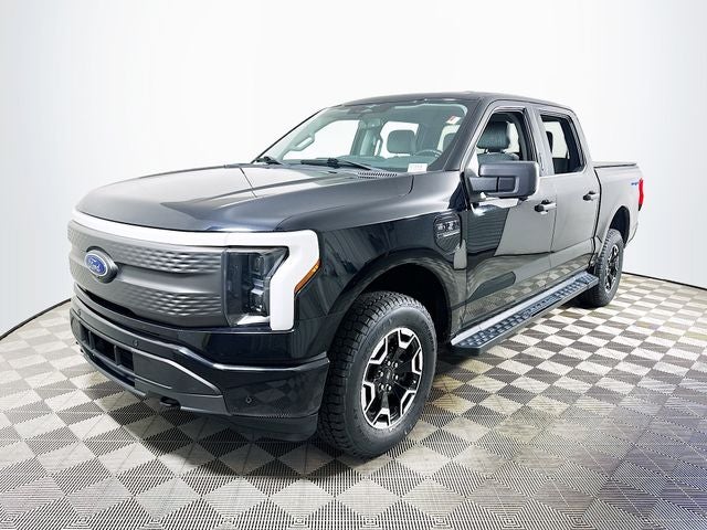 2023 Ford F-150 Lightning XLT