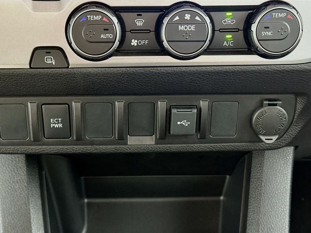 2022 Toyota Tacoma SR5 V6