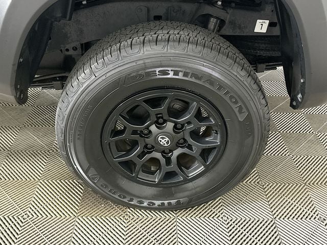 2022 Toyota Tacoma SR5 V6