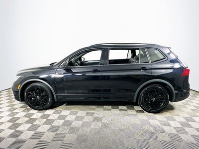 2022 Volkswagen Tiguan 2.0T SE R-Line Black