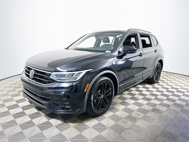 2022 Volkswagen Tiguan 2.0T SE R-Line Black