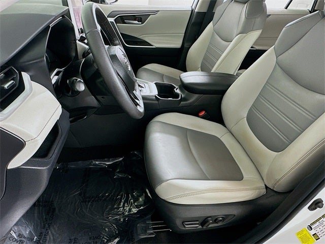 2023 Toyota RAV4 Hybrid XLE Premium