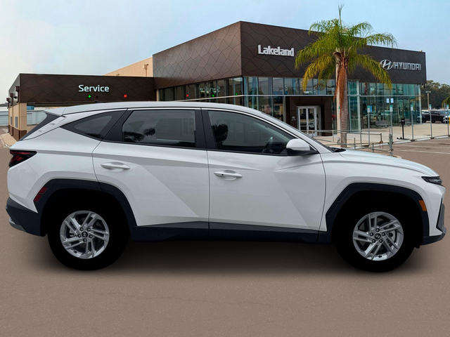 2026 Hyundai Tucson SE FWD