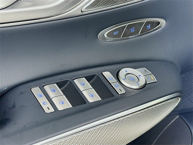 2025 Genesis GV70 2.5T