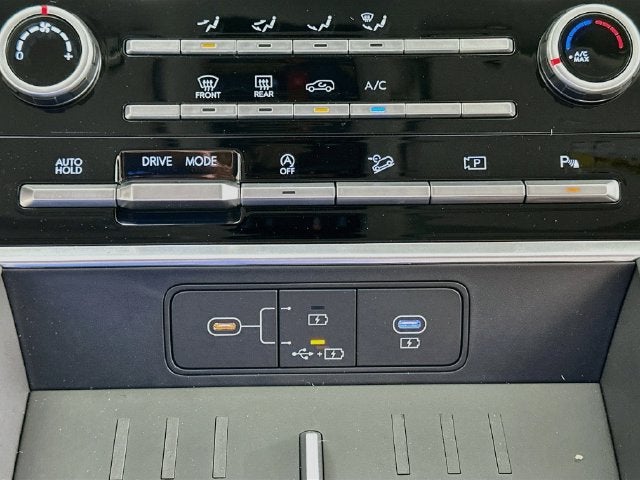 2027 Hyundai Santa Fe SE FWD