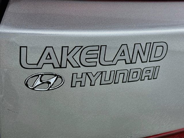 2027 Hyundai Santa Fe SE FWD
