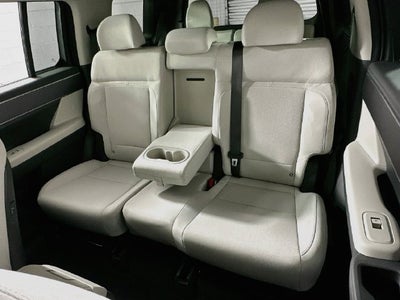 2027 Hyundai Santa Fe SE FWD
