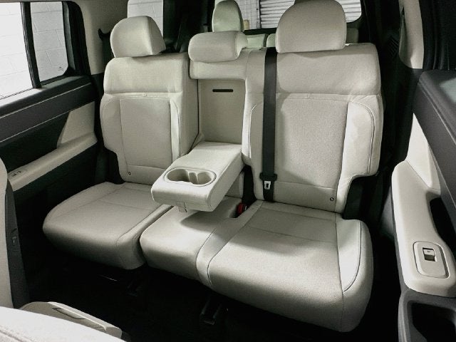 2027 Hyundai Santa Fe SE FWD