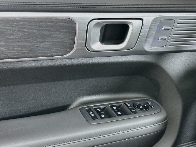 2027 Hyundai Santa Fe Limited FWD