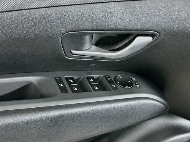 2027 Hyundai Santa Cruz SE FWD