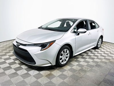 2025 Toyota Corolla LE
