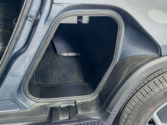 2023 Rivian R1T Adventure