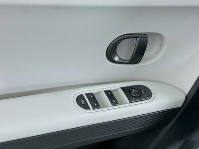 2026 Hyundai IONIQ 5 SE