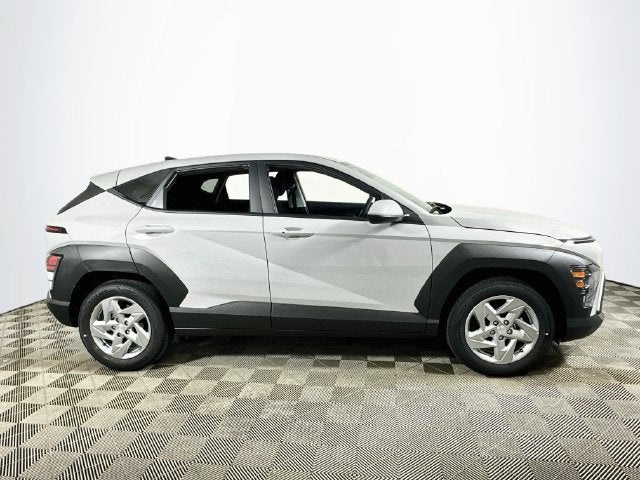 2027 Hyundai Kona SE FWD