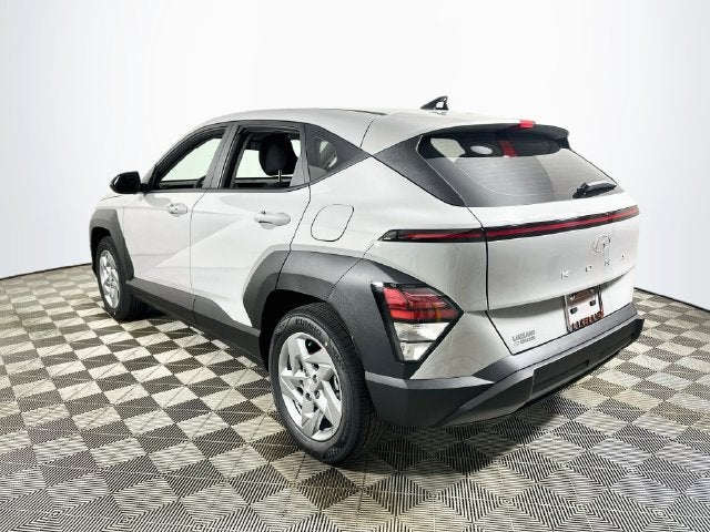 2027 Hyundai Kona SE FWD