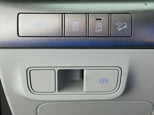 2025 Hyundai Kona SE