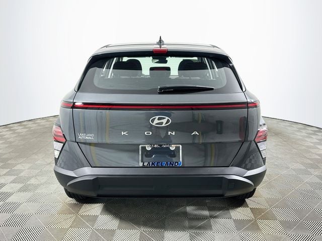 2027 Hyundai Kona SE FWD