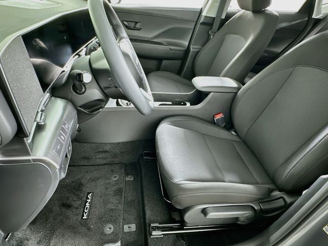 2027 Hyundai Kona SE FWD
