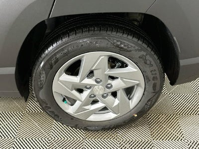2027 Hyundai Kona SE FWD
