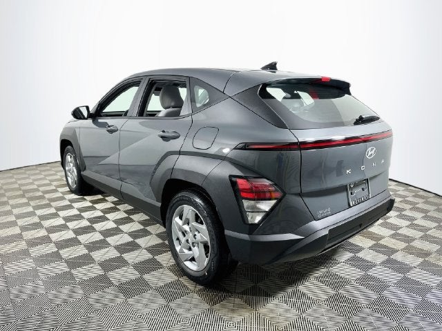 2027 Hyundai Kona SE FWD