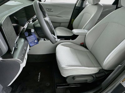 2027 Hyundai Kona SE FWD