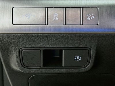 2027 Hyundai Kona SE FWD