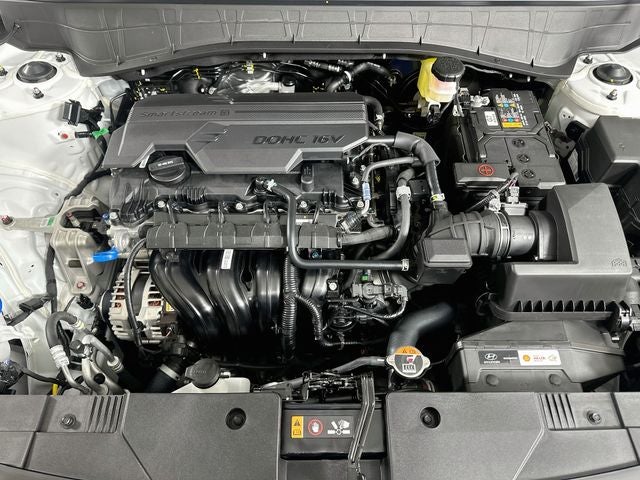2027 Hyundai Kona SE FWD