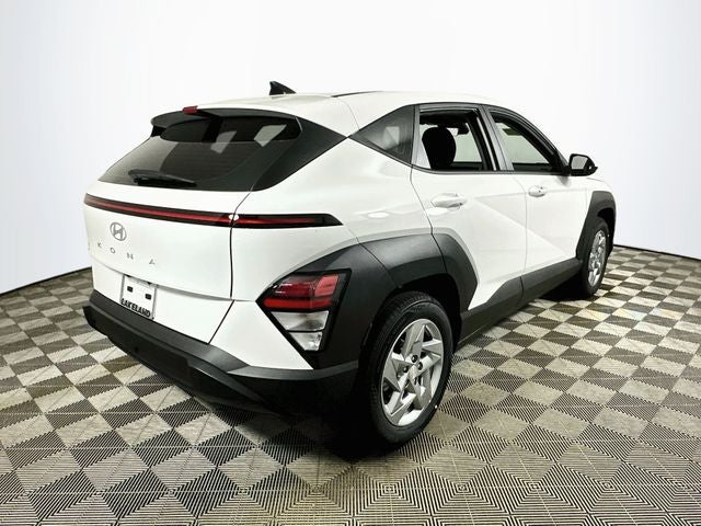 2027 Hyundai Kona SE FWD
