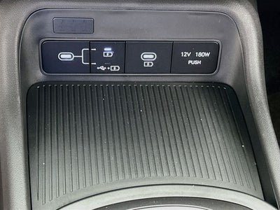 2027 Hyundai Kona SE FWD