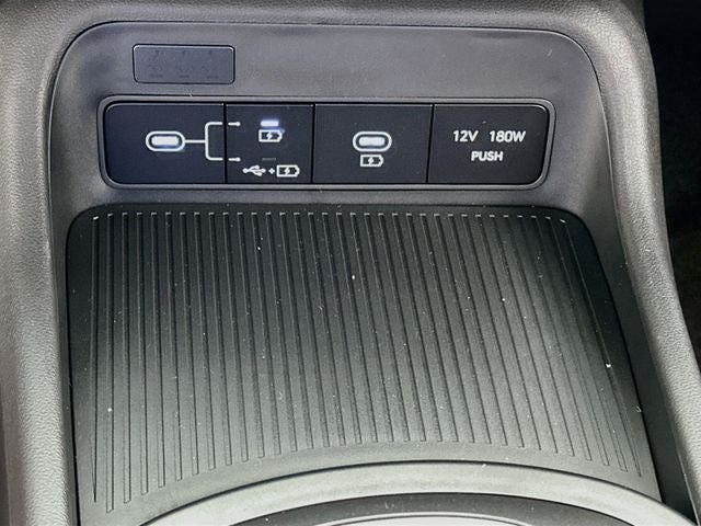 2027 Hyundai Kona SE FWD