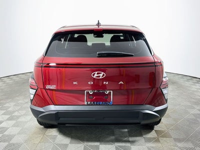 2027 Hyundai Kona SE FWD