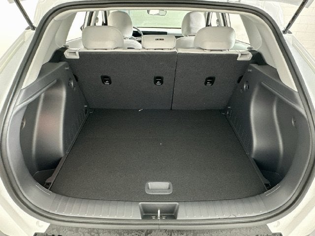 2027 Hyundai Kona SE FWD