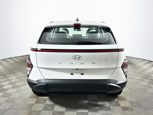 2027 Hyundai Kona SE FWD