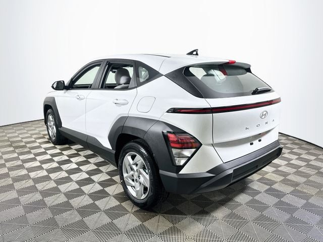 2027 Hyundai Kona SE FWD
