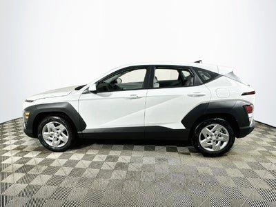 2027 Hyundai Kona SE FWD
