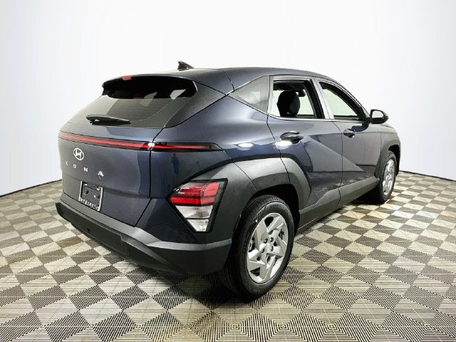 2027 Hyundai Kona SE FWD