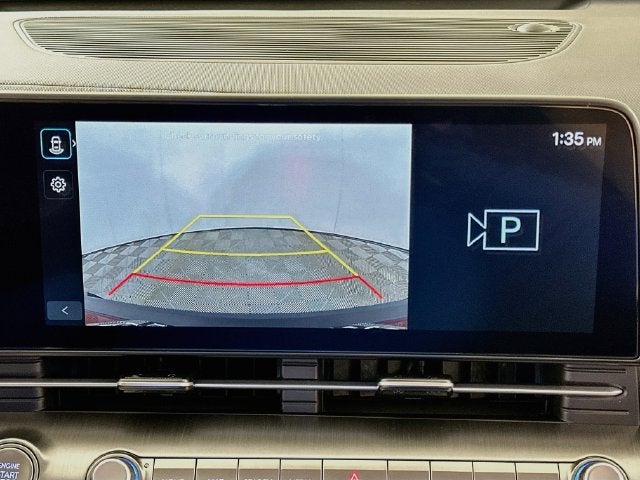 2027 Hyundai Kona SE FWD