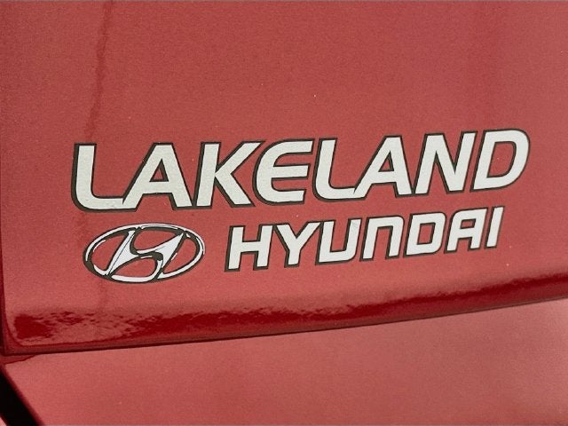 2027 Hyundai Kona SE FWD