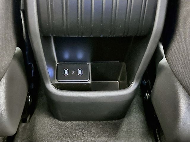 2027 Hyundai Kona SE FWD