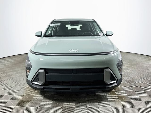 2027 Hyundai Kona SE FWD