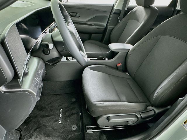 2027 Hyundai Kona SE FWD