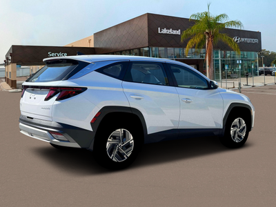 2026 Hyundai Tucson Hybrid Blue SE