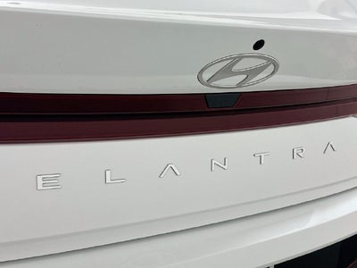 2026 Hyundai Elantra SE