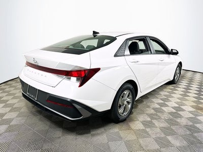 2026 Hyundai Elantra SE