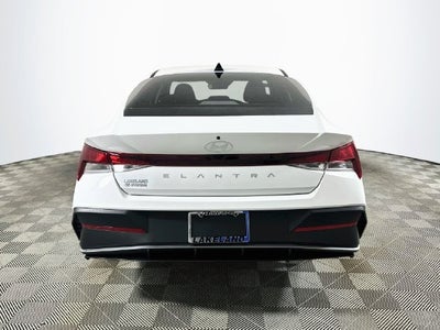 2026 Hyundai Elantra SE