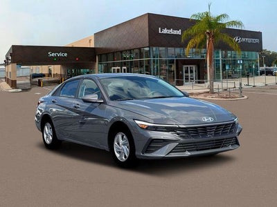 2026 Hyundai Elantra SE
